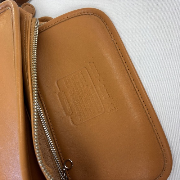 Vintage Coach Camel Brown Leather Crossbody Purse with Tag USA AS IS - Picture 4 of 16
